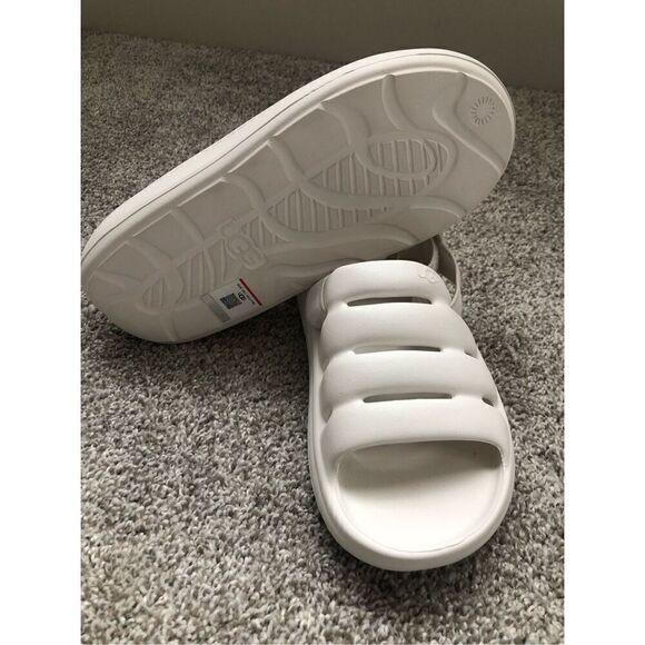 UGG Sport Yeah Women’s size 9 Sandals - Picture 6 of 7